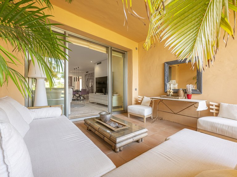 Apartment for Sale in The Golden Mile, Malaga 24