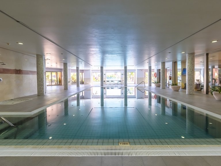 Apartment for Sale in The Golden Mile, Malaga 37