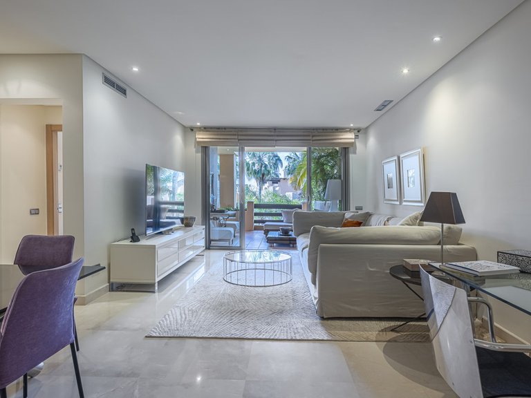 Apartment for Sale in The Golden Mile, Malaga 6