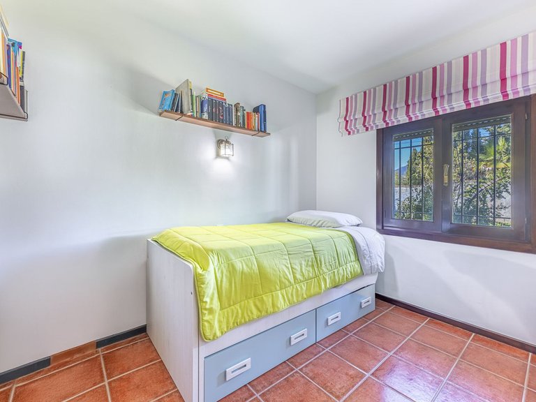 Villa for Sale in Guadalmina Alta, Malaga 16