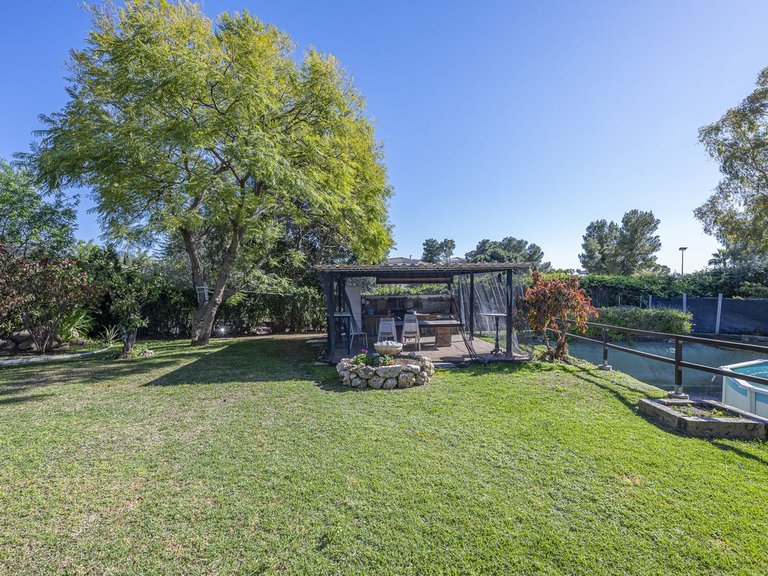 Villa for Sale in Guadalmina Alta, Malaga 28