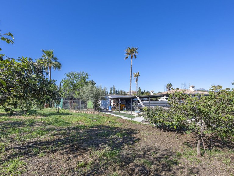 Villa for Sale in Guadalmina Alta, Malaga 32