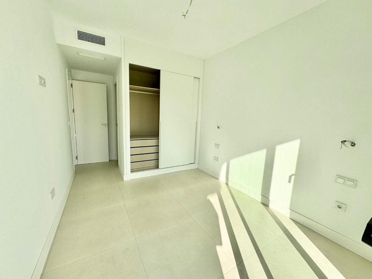 Apartment for Sale in Fuengirola, Malaga 12