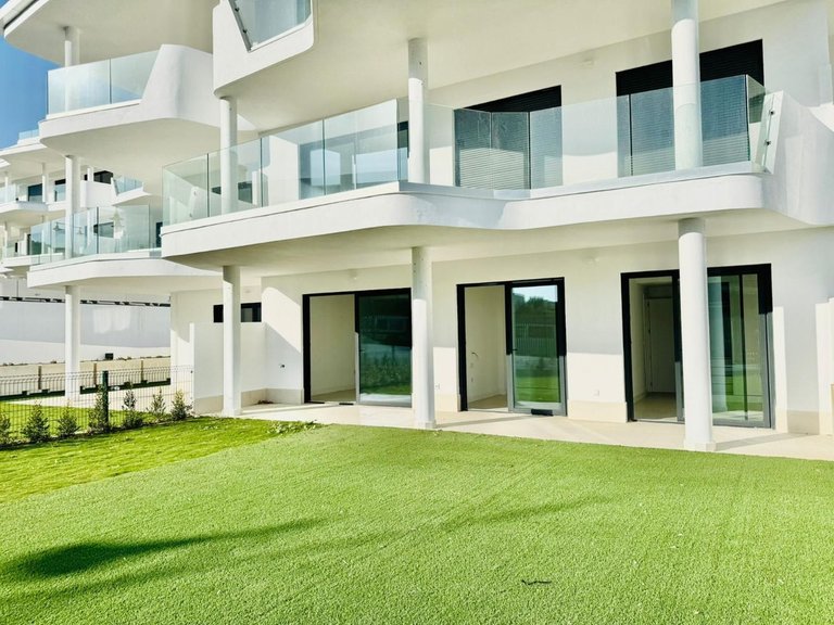 Apartment for Sale in Fuengirola, Malaga 16