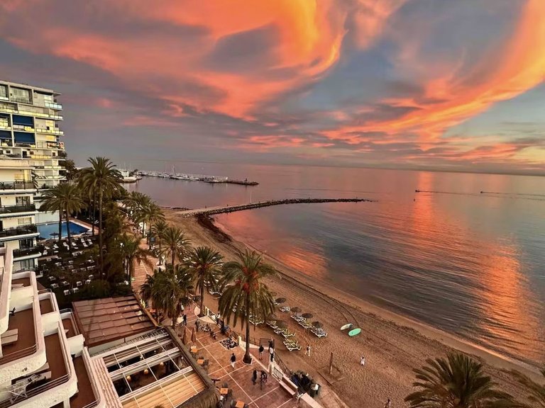 Apartment for Sale in Marbella, Malaga 1