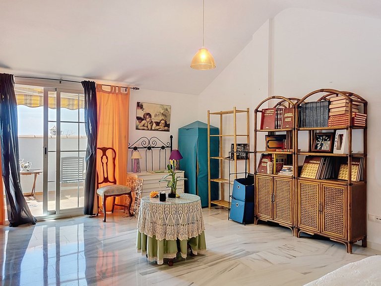 Villa for Sale in Fuengirola, Malaga 6