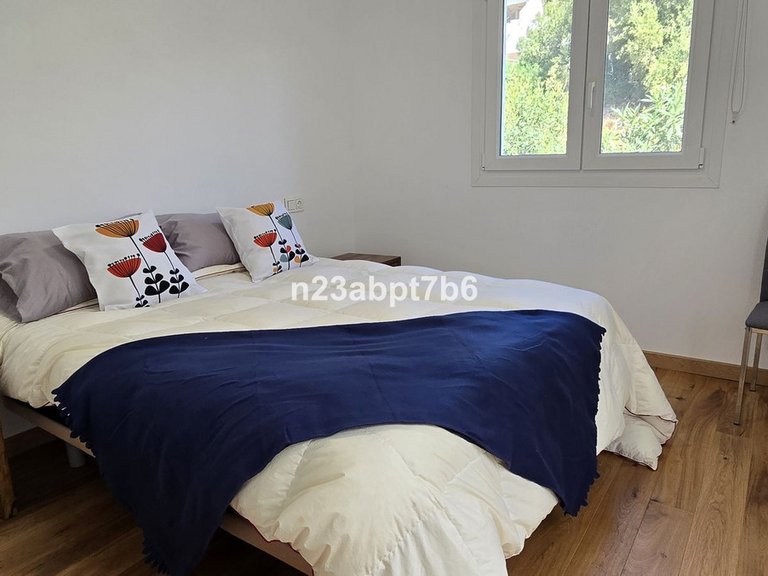 Villa for Sale in Istán, Malaga 10