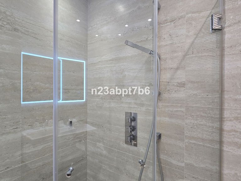 Villa for Sale in Istán, Malaga 11