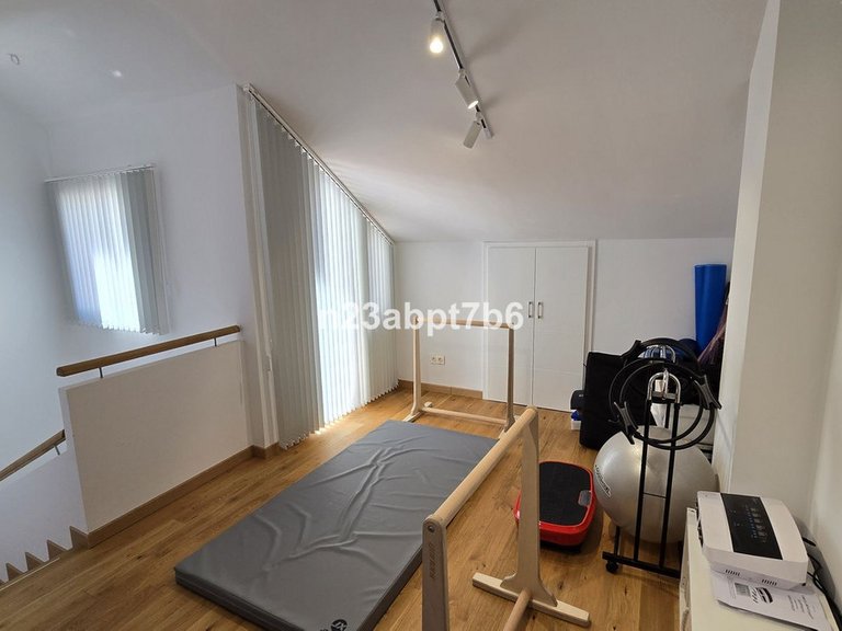 Villa for Sale in Istán, Malaga 13