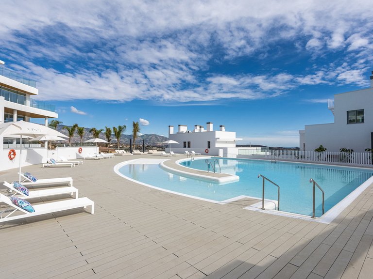 Penthouse for Sale in Calanova Golf, Malaga 1