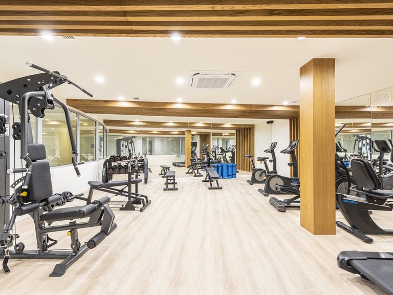 Penthouse for Sale in Calanova Golf, Malaga 23