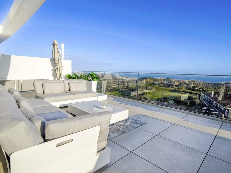 Penthouse for Sale in Calanova Golf, Malaga 45