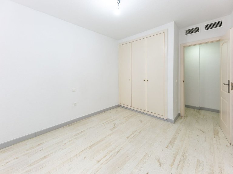 Apartment for Sale in Torrequebrada, Malaga 23