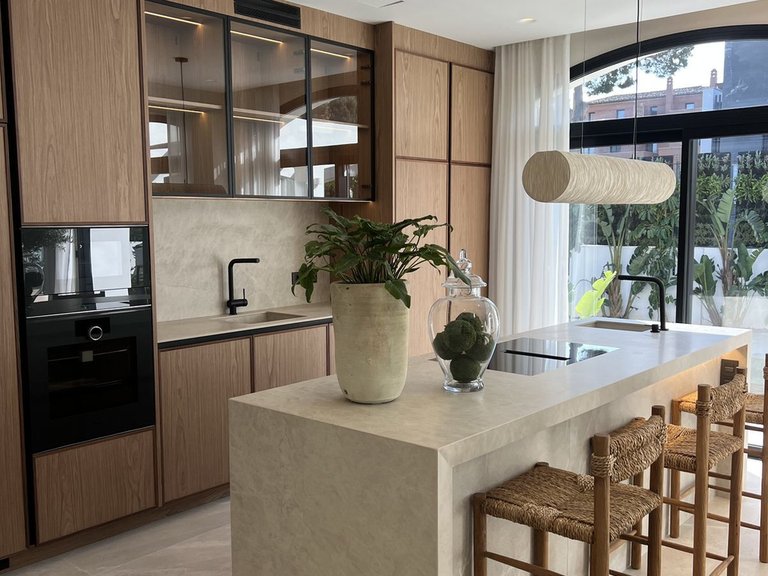 Villa for Sale in San Pedro De Alcántara, Malaga 11