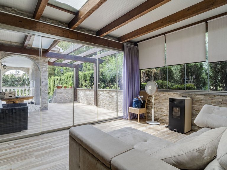 Villa for Sale in Carib Playa, Malaga 11
