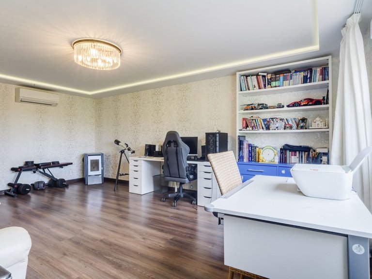 Villa for Sale in Carib Playa, Malaga 17