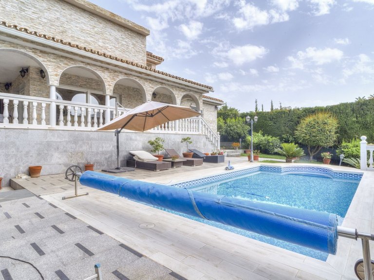 Villa for Sale in Carib Playa, Malaga 47