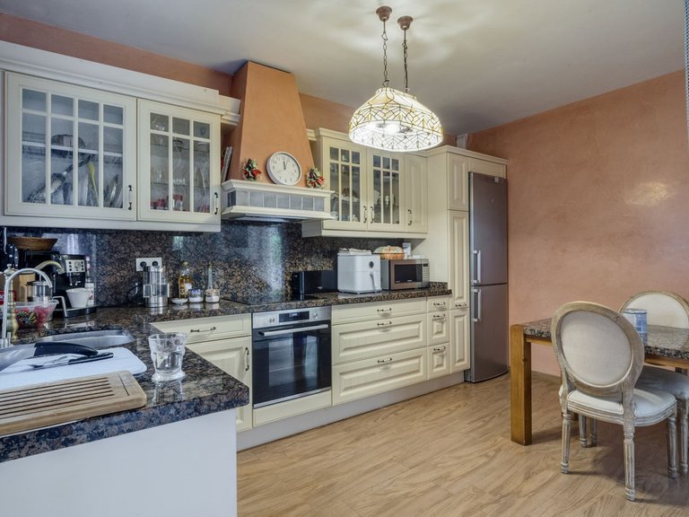 Villa for Sale in Carib Playa, Malaga 8
