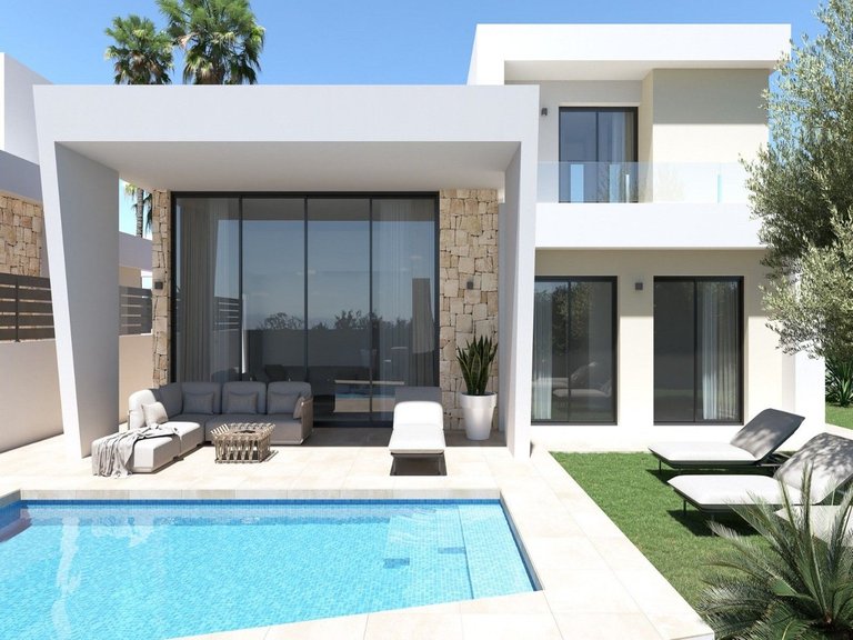 Villa for Sale in Torrevieja, Alicante 1