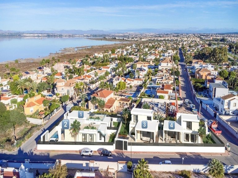 Villa for Sale in Torrevieja, Alicante 13