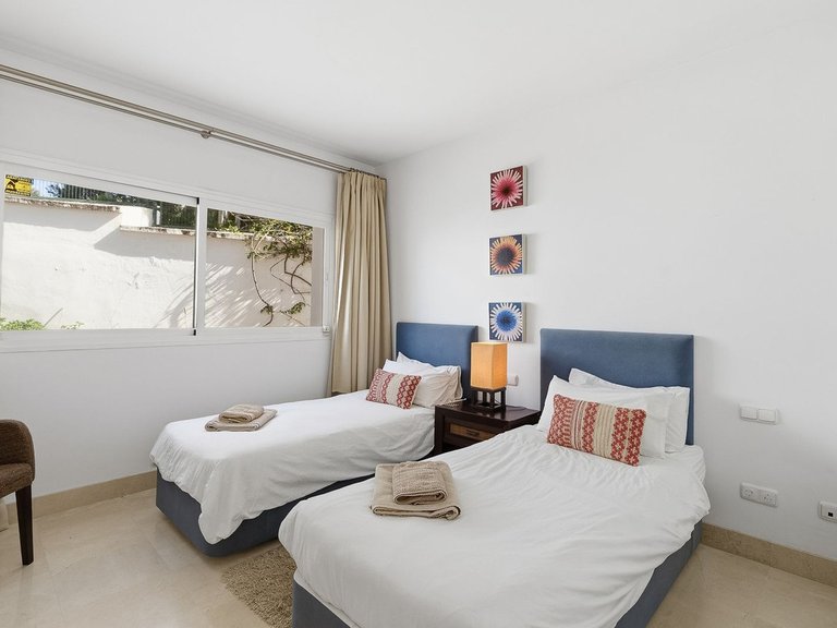 Apartment for Sale in Nueva Andalucía, Malaga 2