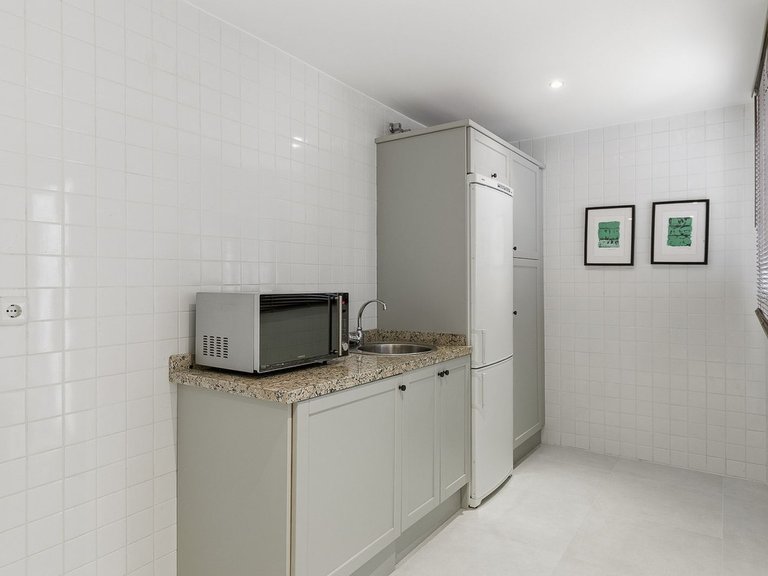 Apartment for Sale in Nueva Andalucía, Malaga 6