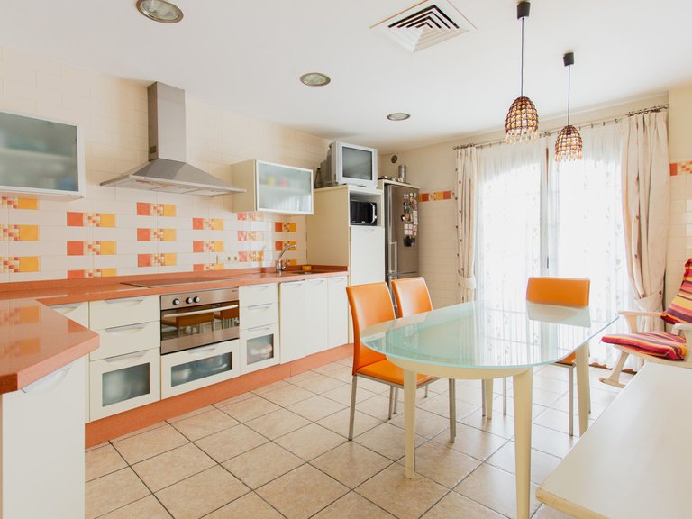 Villa for Sale in Estepona, Malaga 10