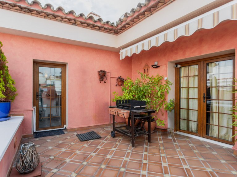 Villa for Sale in Estepona, Malaga 17