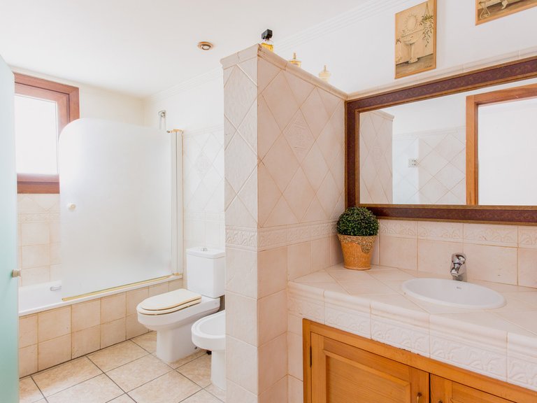 Villa for Sale in Estepona, Malaga 23