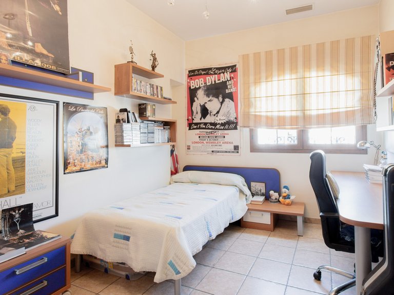 Villa for Sale in Estepona, Malaga 28