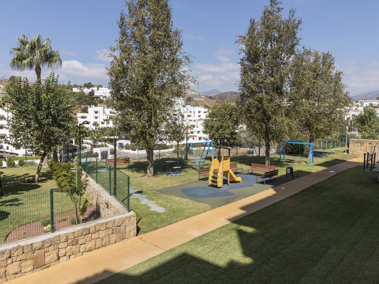 Apartment for Sale in Selwo, Malaga 10