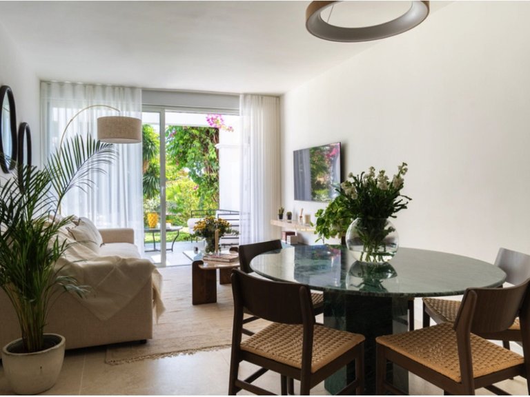 Apartment for Sale in La Quinta, Malaga 1