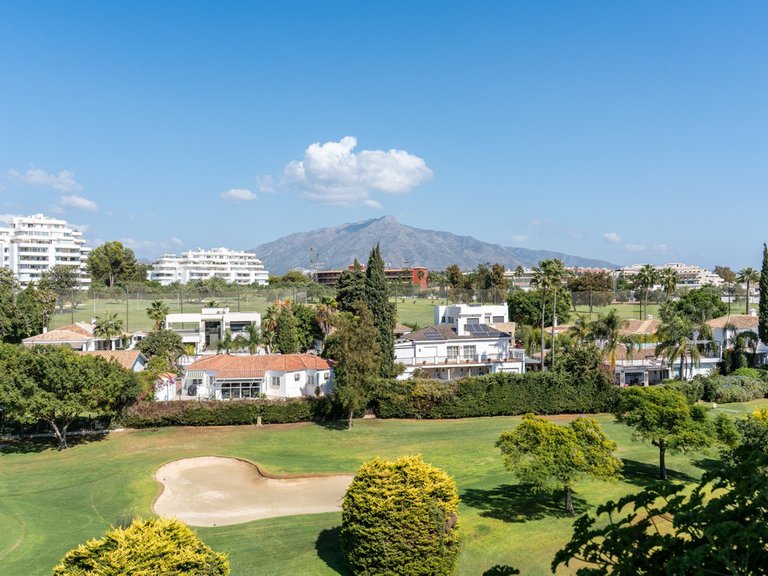 Apartment for Sale in Guadalmina Alta, Malaga 20