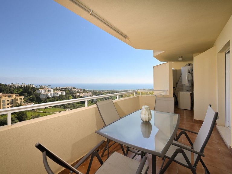 Apartment for Sale in Calahonda, Malaga 10