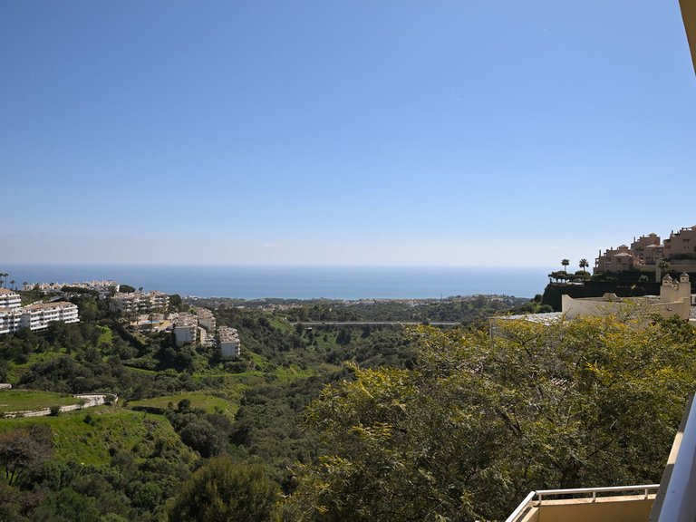 Apartment for Sale in Calahonda, Malaga 17