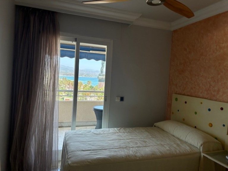 Apartment for Sale in Puerto Banús, Malaga 15