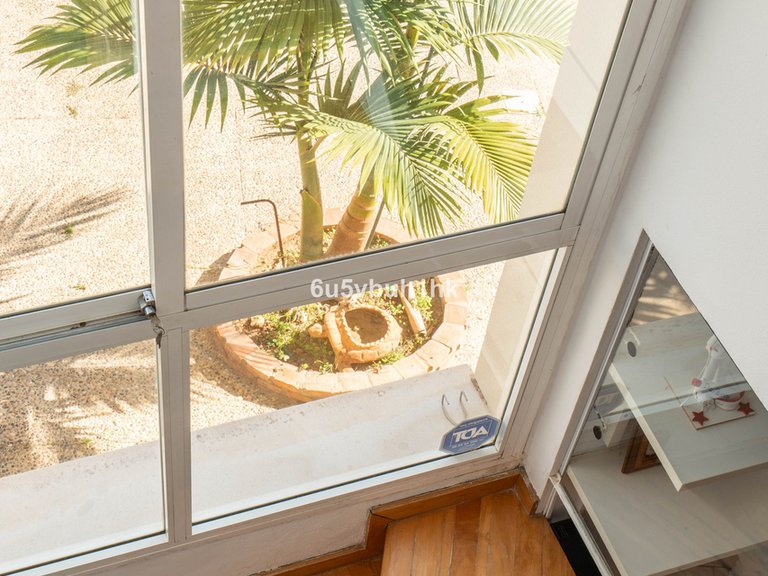 Villa for Sale in El Coto, Malaga 15