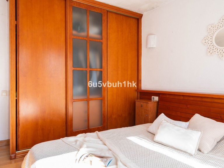 Villa for Sale in El Coto, Malaga 18