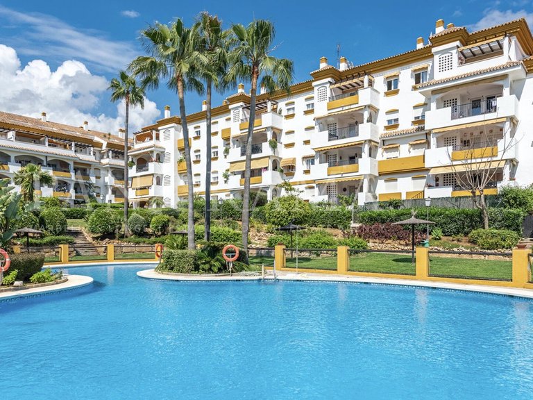 Apartment for Sale in Nagüeles, Malaga 1