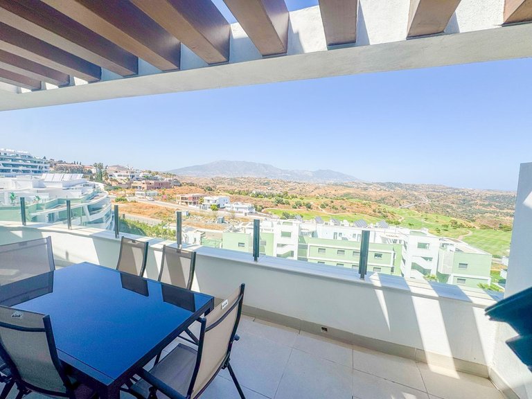 Apartment for Sale in Calanova Golf, Malaga 13