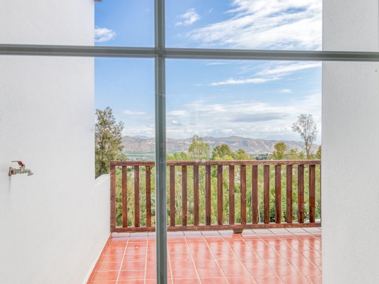 Villa for Sale in Lauro Golf, Malaga 19