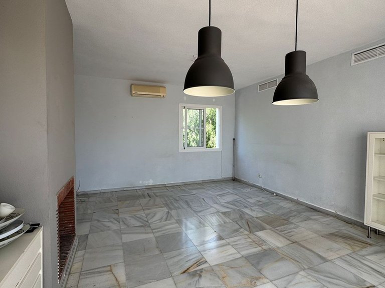 Penthouse for Sale in Marbella, Malaga 17