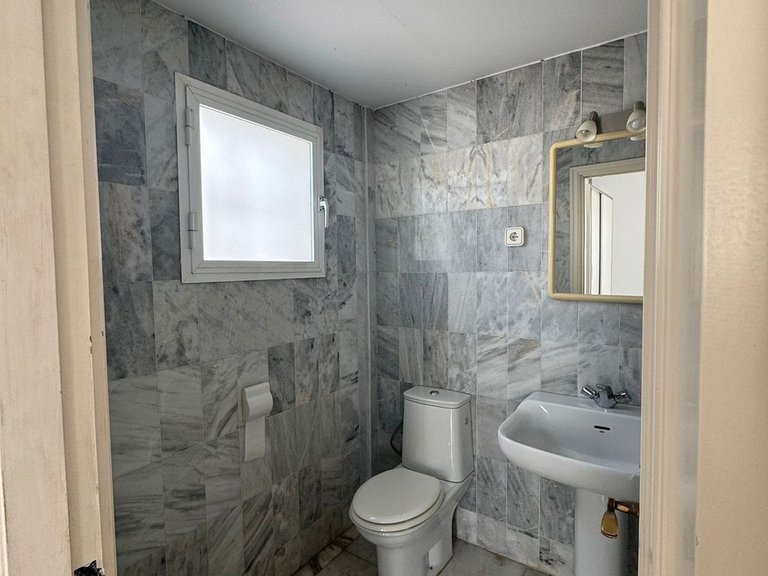 Penthouse for Sale in Marbella, Malaga 18