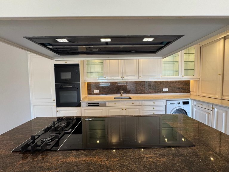 Apartment for Sale in Atalaya, Malaga 11