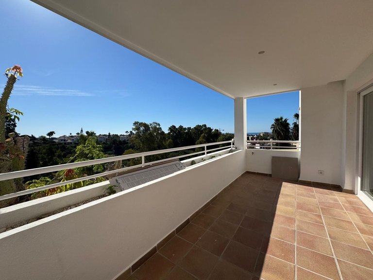 Apartment for Sale in Atalaya, Malaga 2