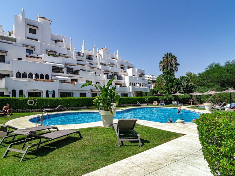 Apartment for Sale in Selwo, Malaga 1