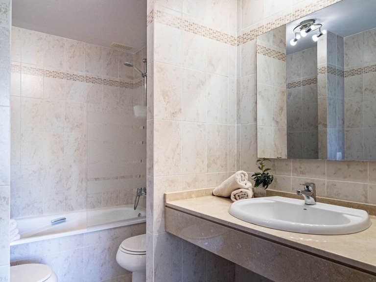 Apartment for Sale in Selwo, Malaga 24