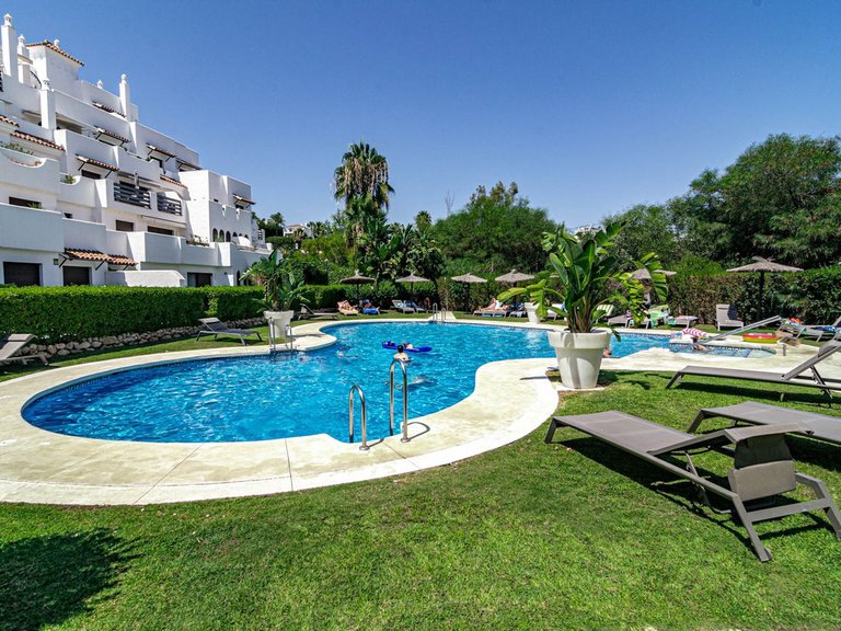 Apartment for Sale in Selwo, Malaga 30