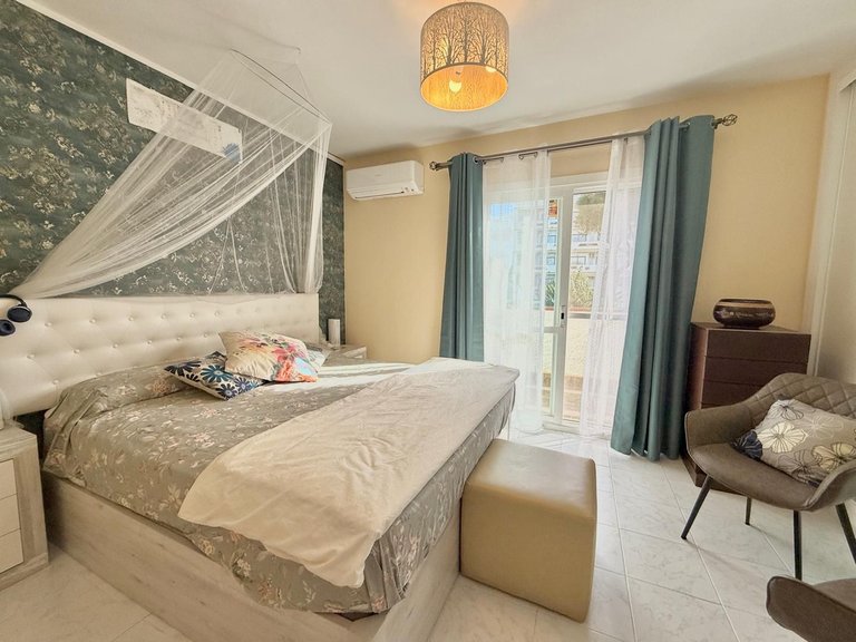 Villa for Sale in Calahonda, Malaga 13
