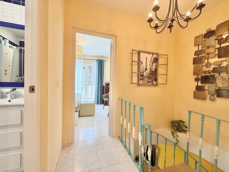 Villa for Sale in Calahonda, Malaga 28